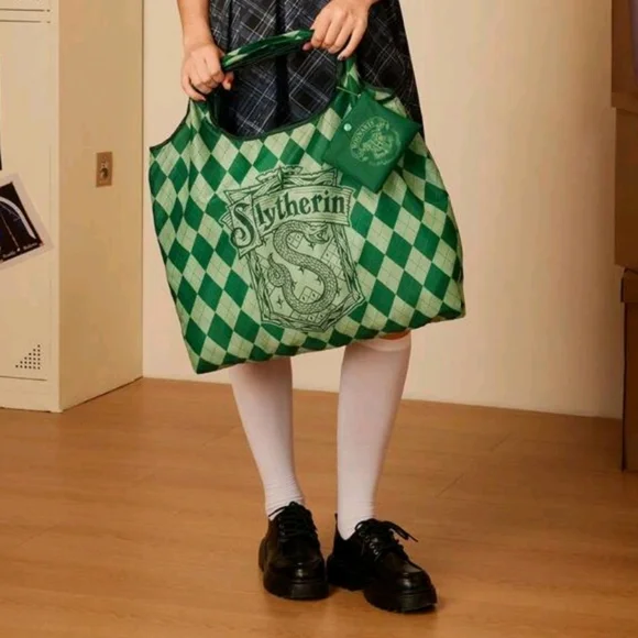 New Slytherin Harry Potter reusable/foldable bag - Picture 6 of 7